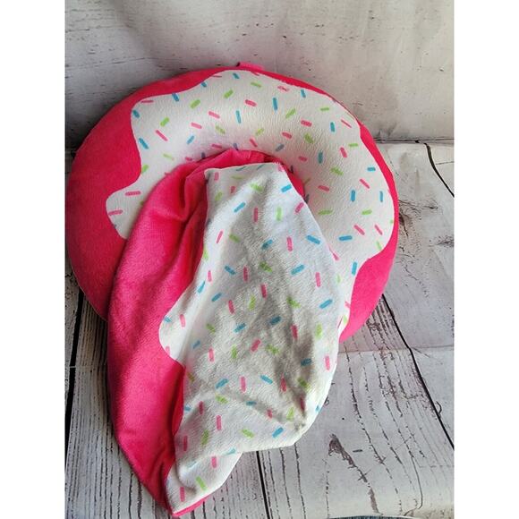 Kids Travel Memory Foam Hooded Neck Pillow Pink Donut W/ Sprinkl ages 3+ VIGGIO - Picture 1 of 8